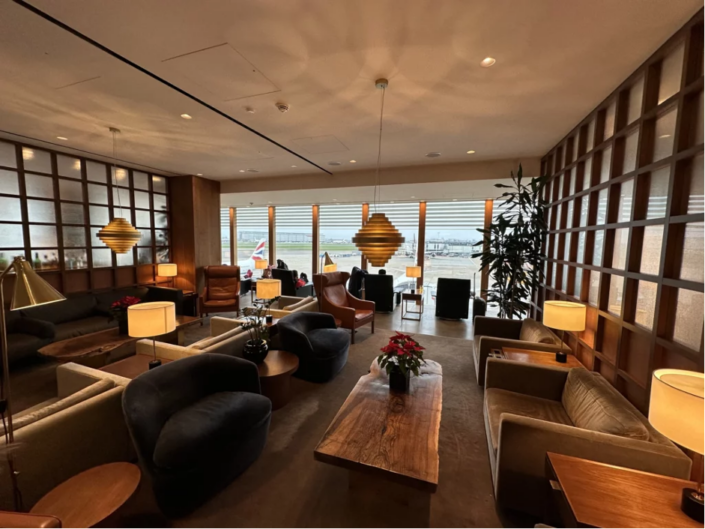 Cathay Pacific Aria Suite Review: A New Level of Privacy in Business ...